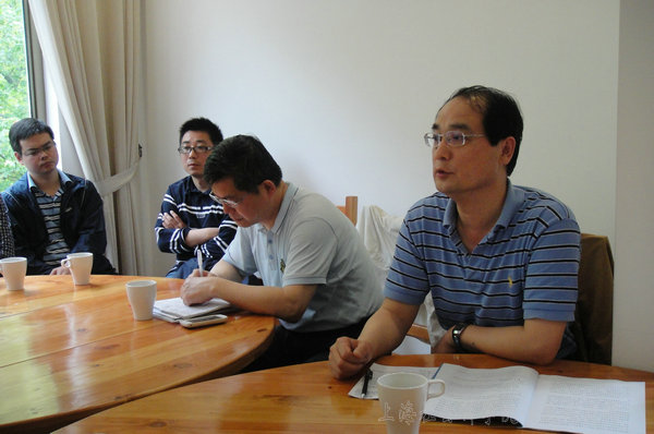 信息所党总支书记党齐民主持会议