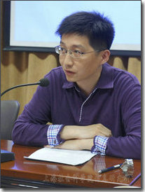 唐涛就“网络舆情”研究主题与全所科研人员进行交流