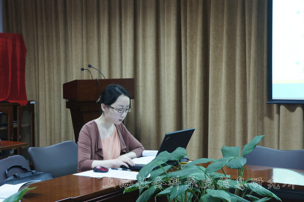 2014届硕士研究生完成学位论文答辩 